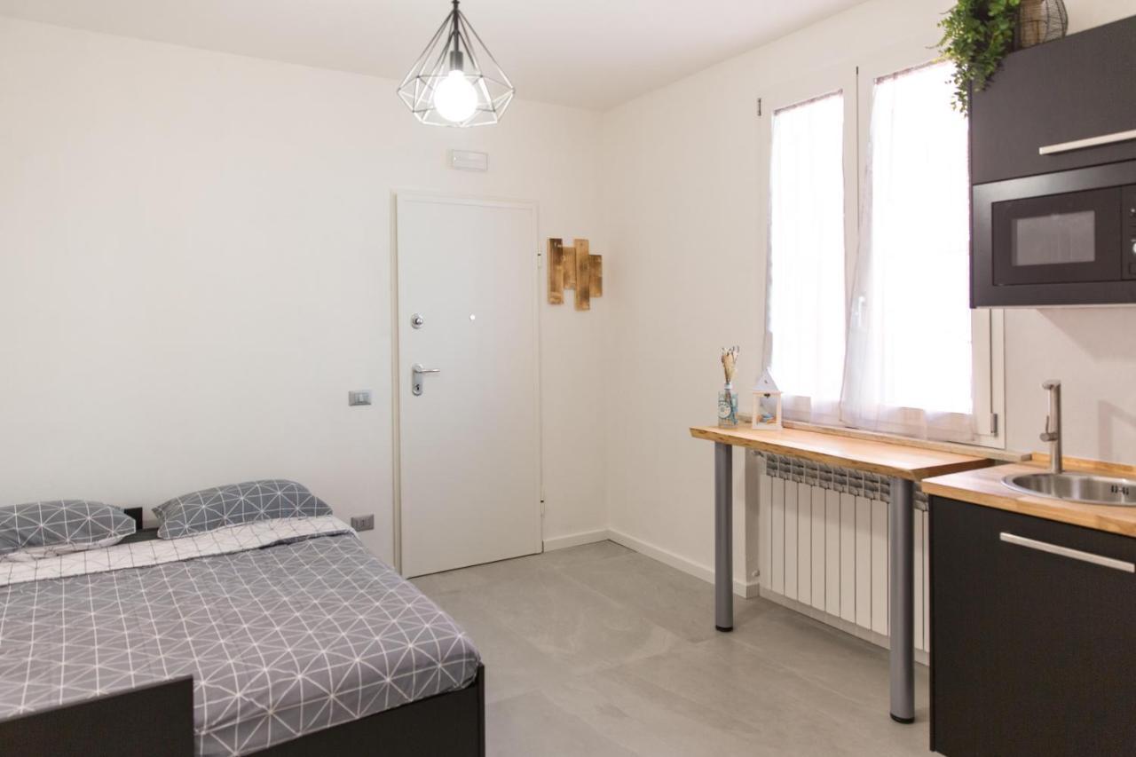 Bed&Biker Hotel Cingia De' Botti Bagian luar foto